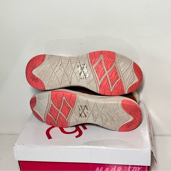 Ryka Water-Repellent Suede Faux Fur Anchorage Mid Ankle Boots - Picture 7 of 7